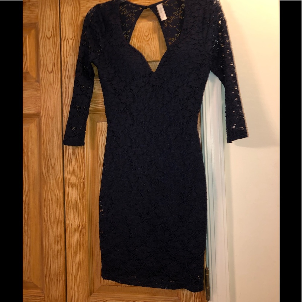 Navy blue long sleeve backless dress